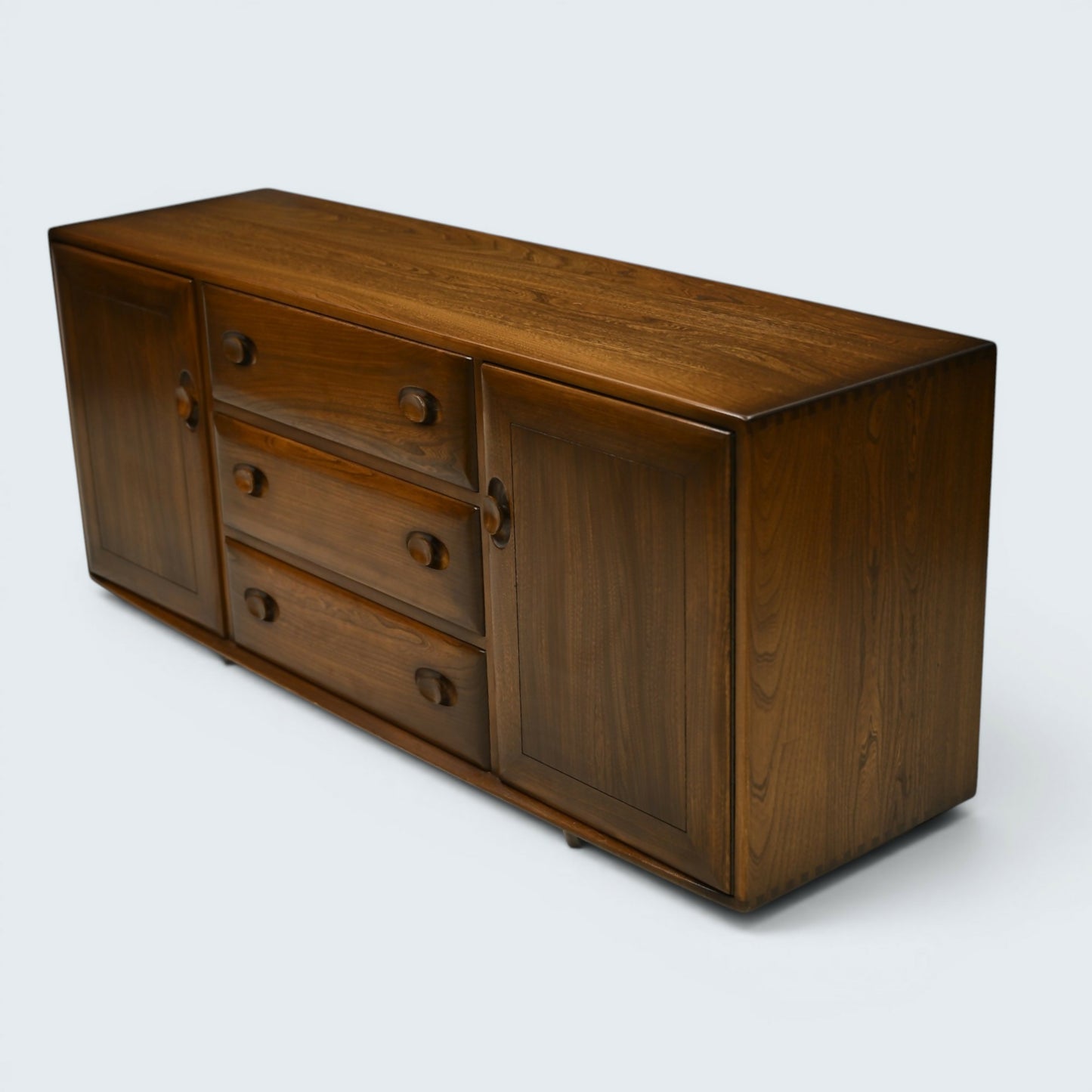 Ercol Windsor Sideboard Model Number 455 Natural Golden Dawn FREE UK Delivery*