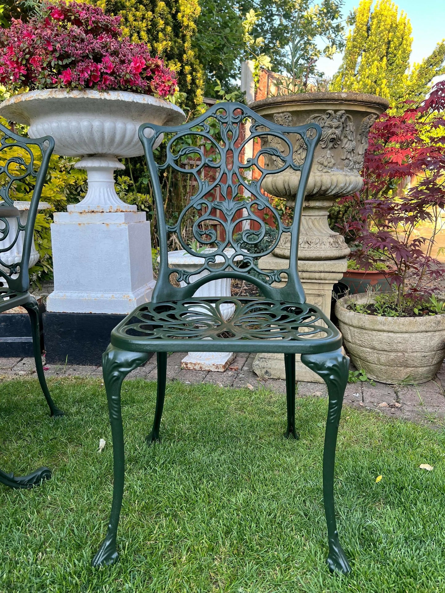 Ornate Vintage Green Patio Set With 4 Chairs