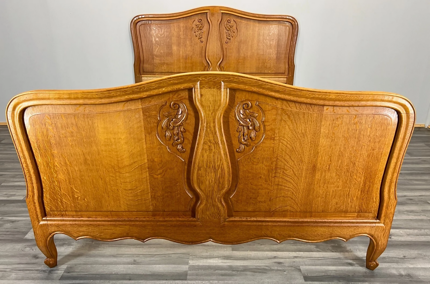 Bed Vintage French Louis XVI Double Bed Frame Oak Carved Headboard LOT 3654