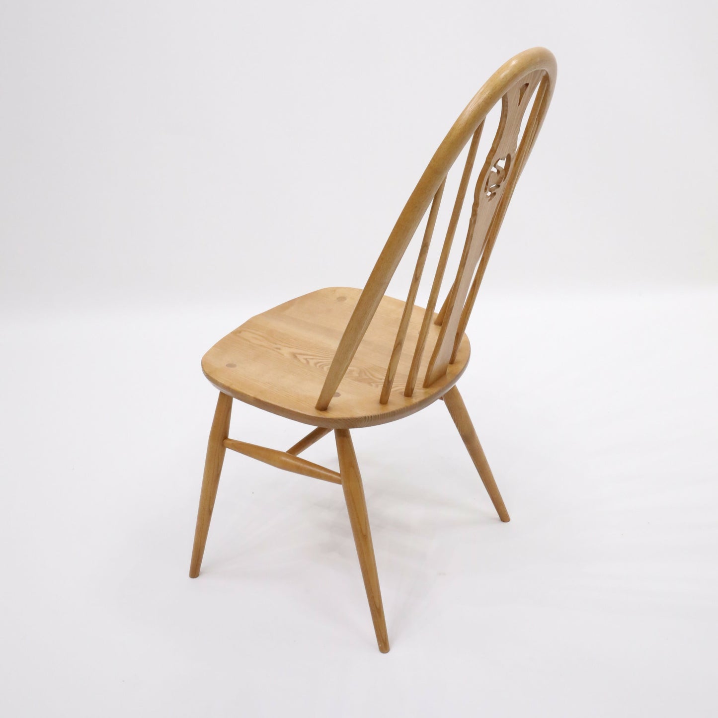 4 Ercol Windsor Swan Bow Back Dining Chairs Light Finish FREE UK Delivery. SBR9279/2506D