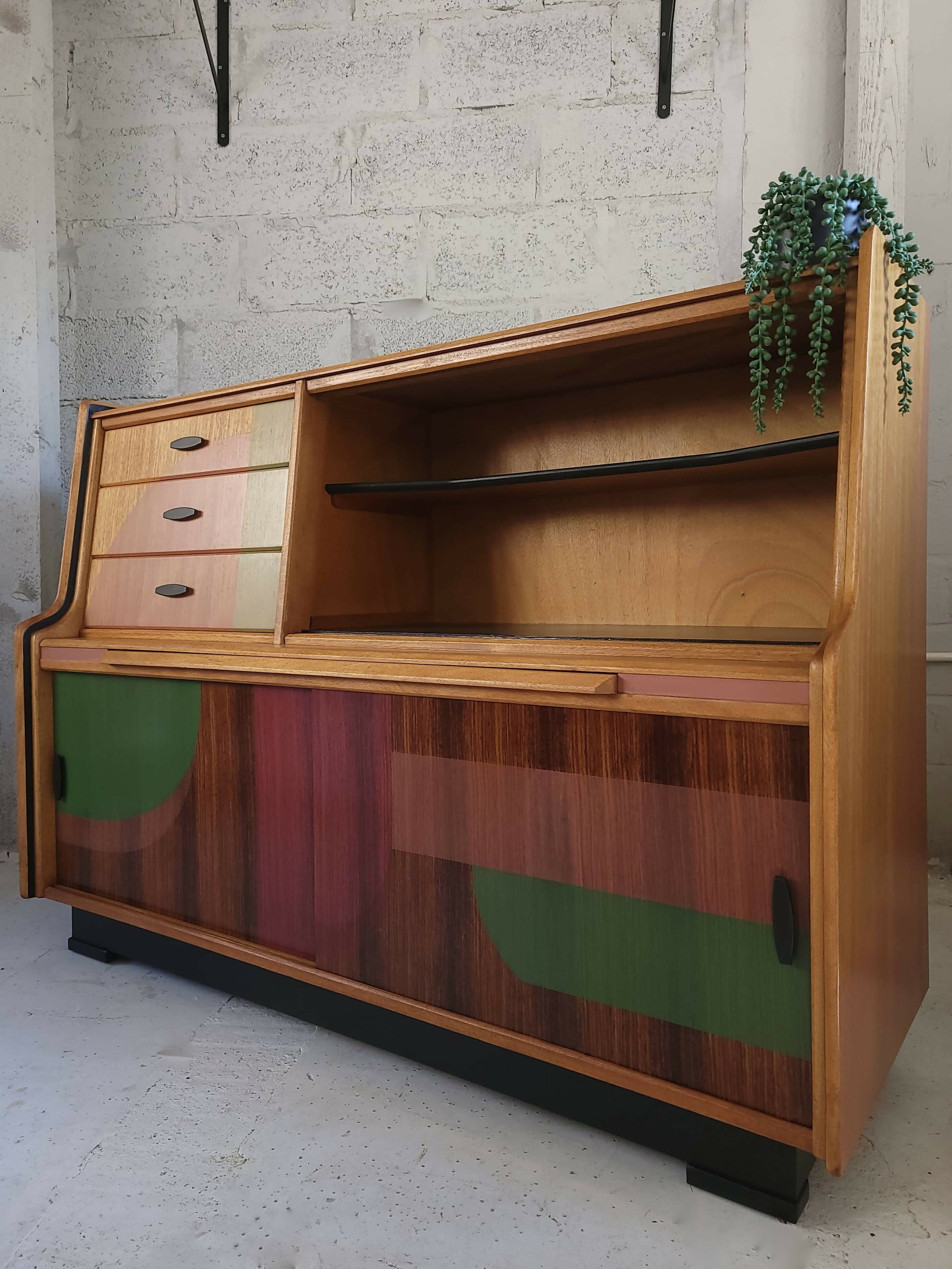 Sideboard stained glass design angled view-orange otter