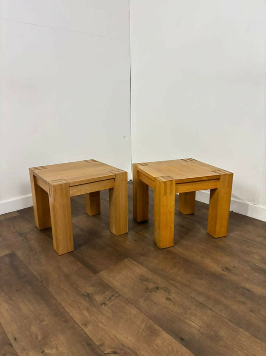 Modern Pair Of Solid Oak Side Tables / Lamp Tables
