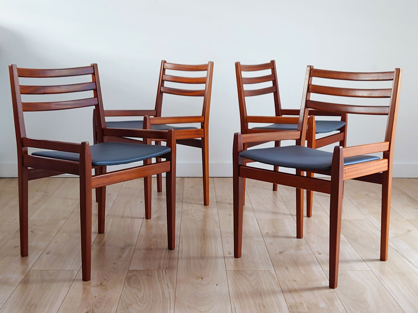 Mid century retro dining chairs by Meredew
