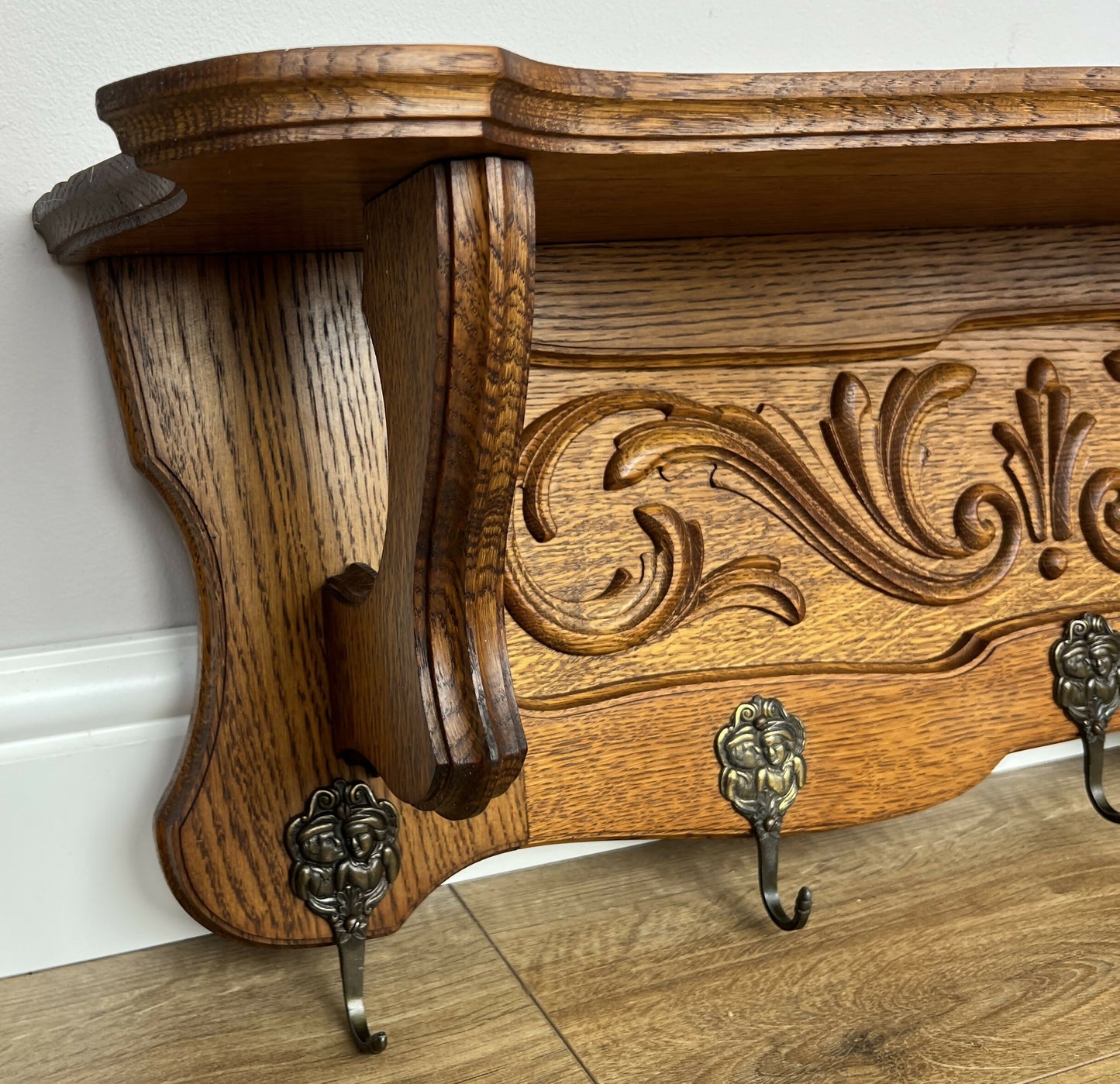 Coat Rack Vintage French Carved Oak Wall Mounted 5 Hooks Rack Hanger LOT 6367