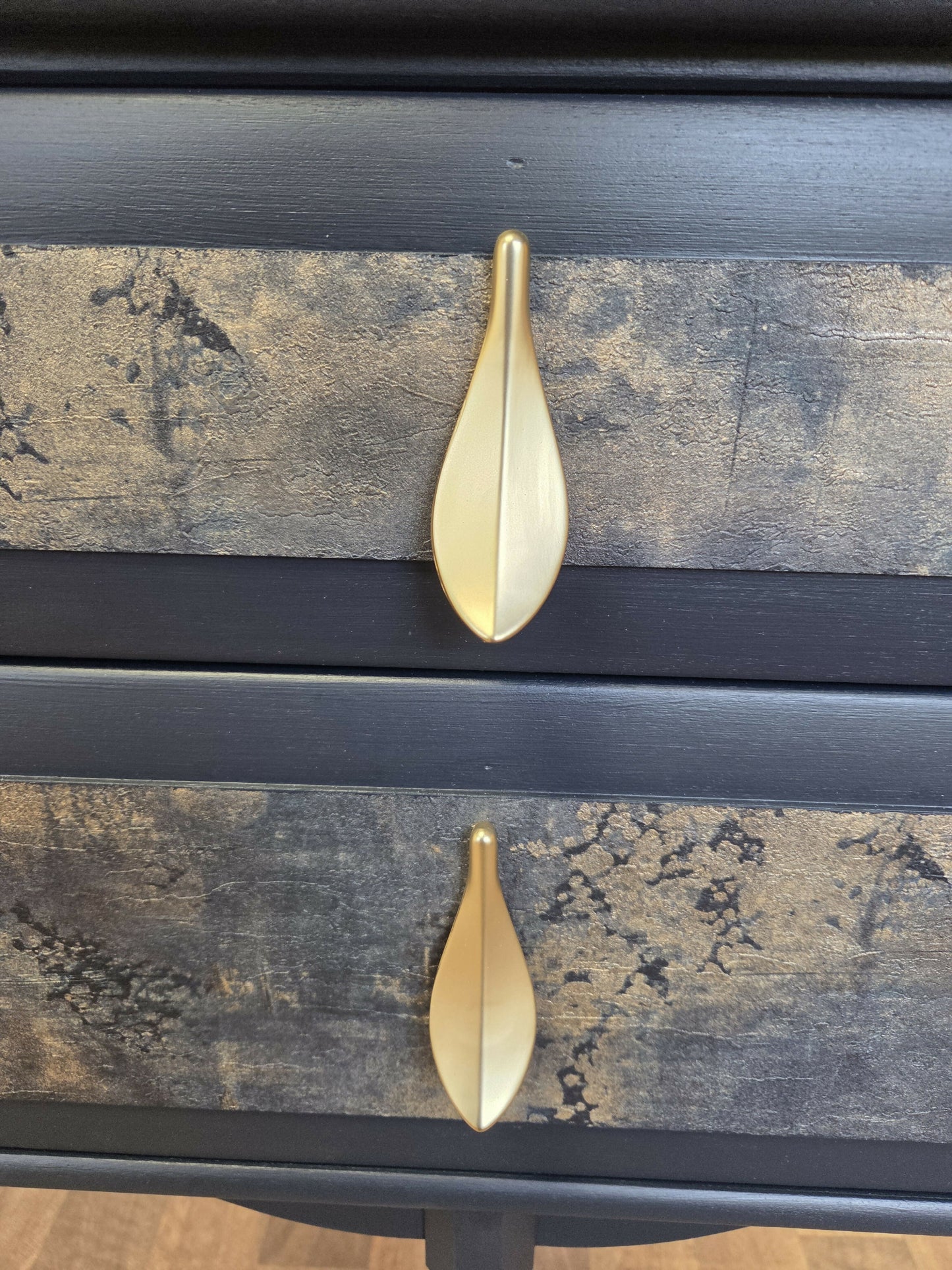 MEREDEW Triple Mirrored Dressing Table/Desk