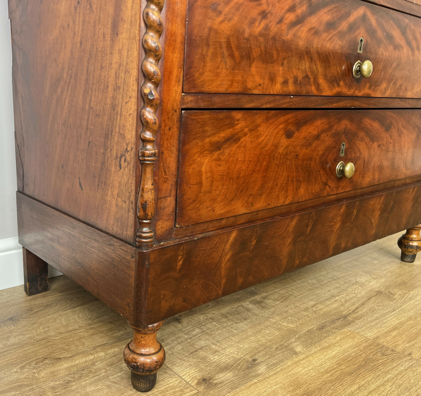 Chest of Drawers Antique French Burr Walnut 4 Drawers Carved Cabinet LOT 6267