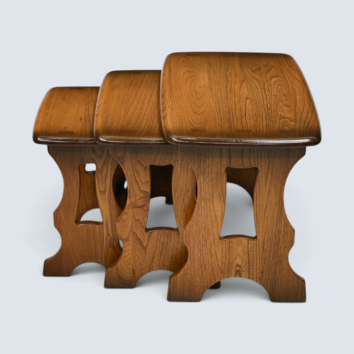Ercol Nest Of Tables Golden Dawn Finish Vintage Ercol's Badge Elm FREE Delivery*