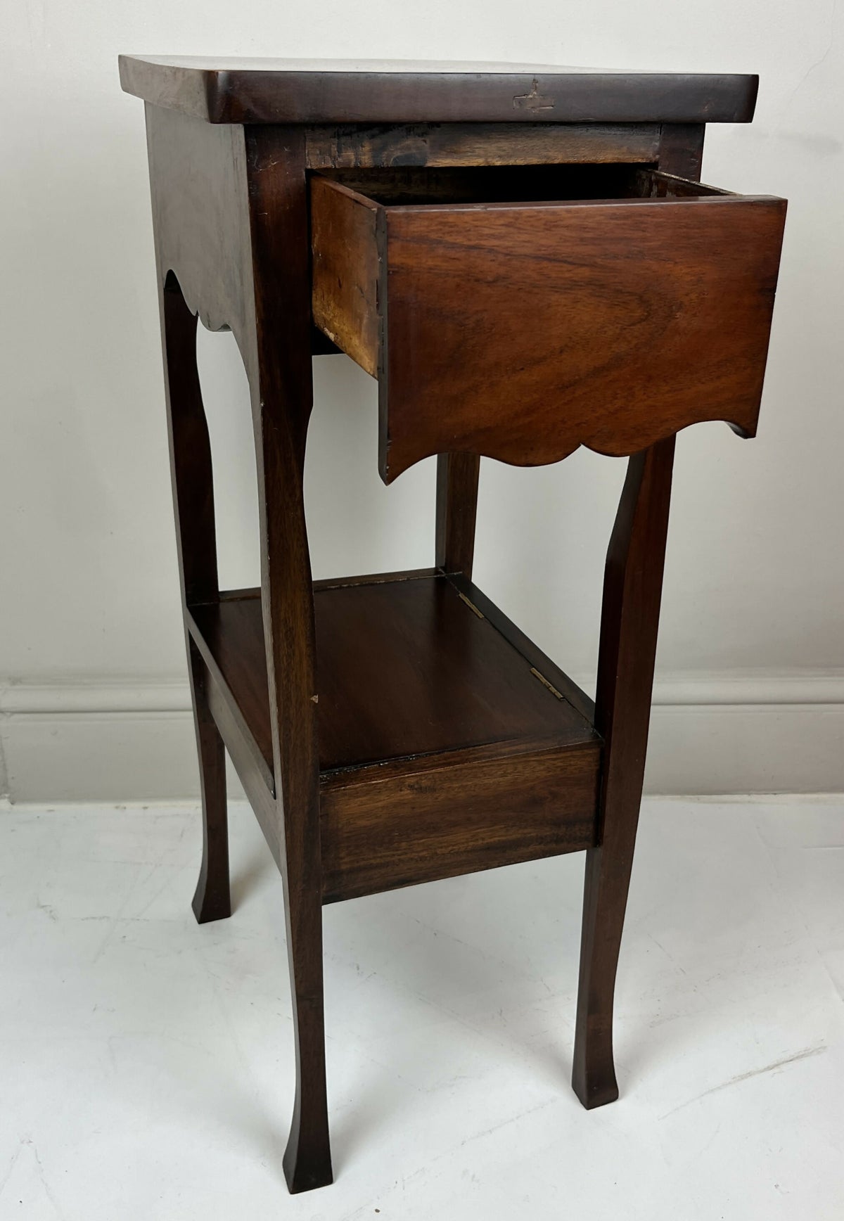 Pair Antique Edwardian Mahogany Bedside Tables Nightstands Cabinets c1900