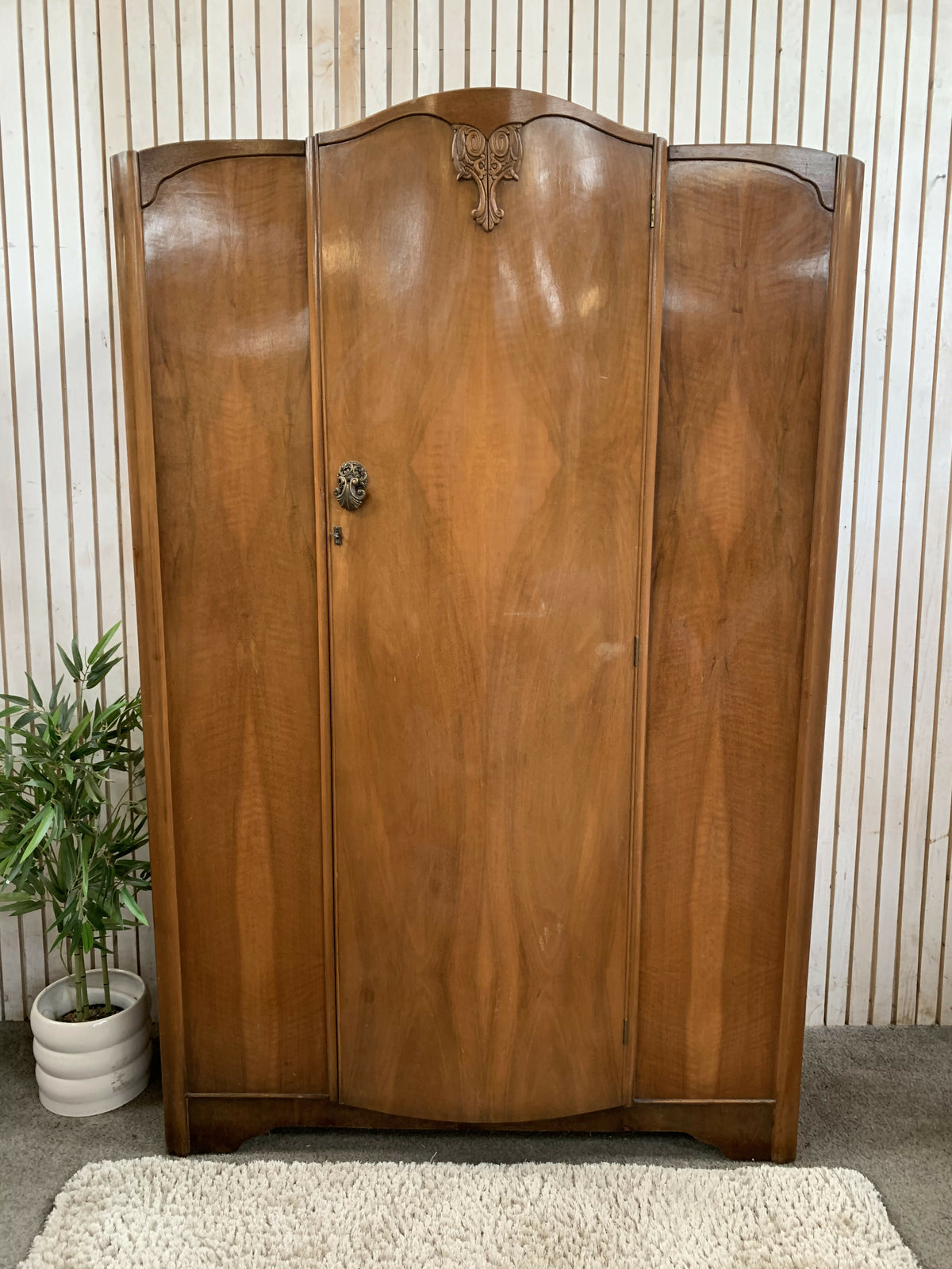 Mid Century B&E Furniture Figured Walnut 1 Door Wardrobe BS 1960