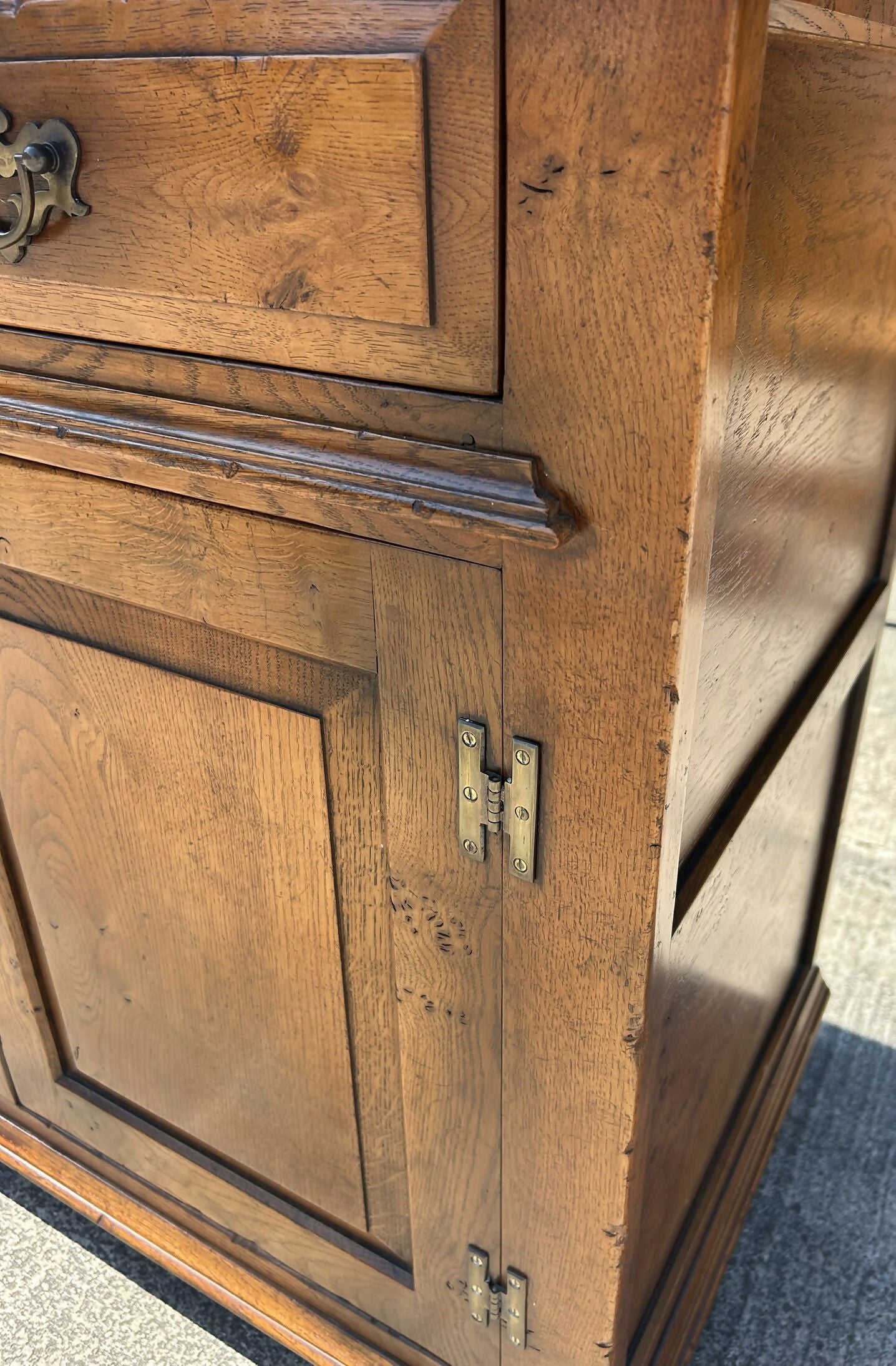 Quality English Distressed Epicormic Ipswich Oak Style Dresser Base Sideboard
