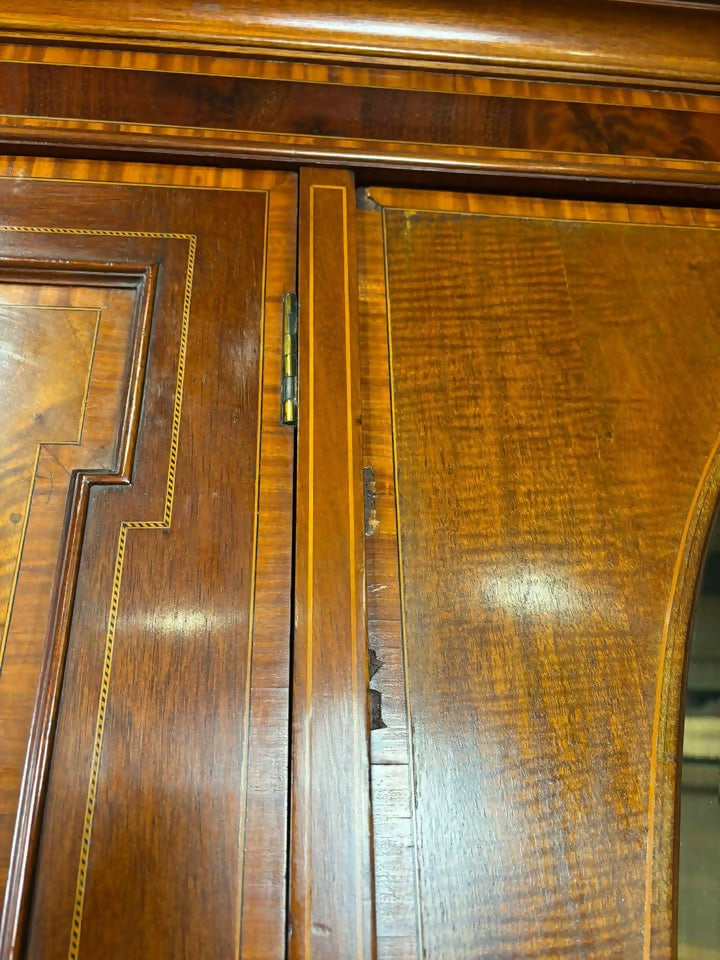 Edwardian Crossbanded Mahogany Triple Fitted Compactum