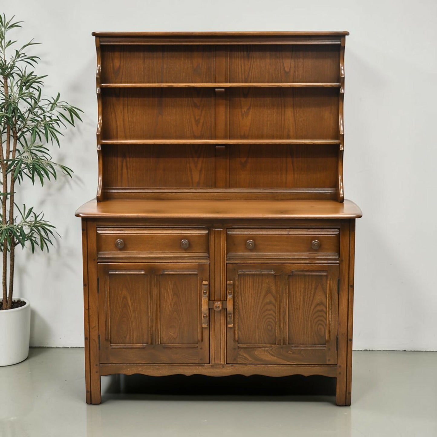 Vintage Ercol Welsh Dresser Sideboard Golden Dawn Showroom Con' FREE UK DELIVERY