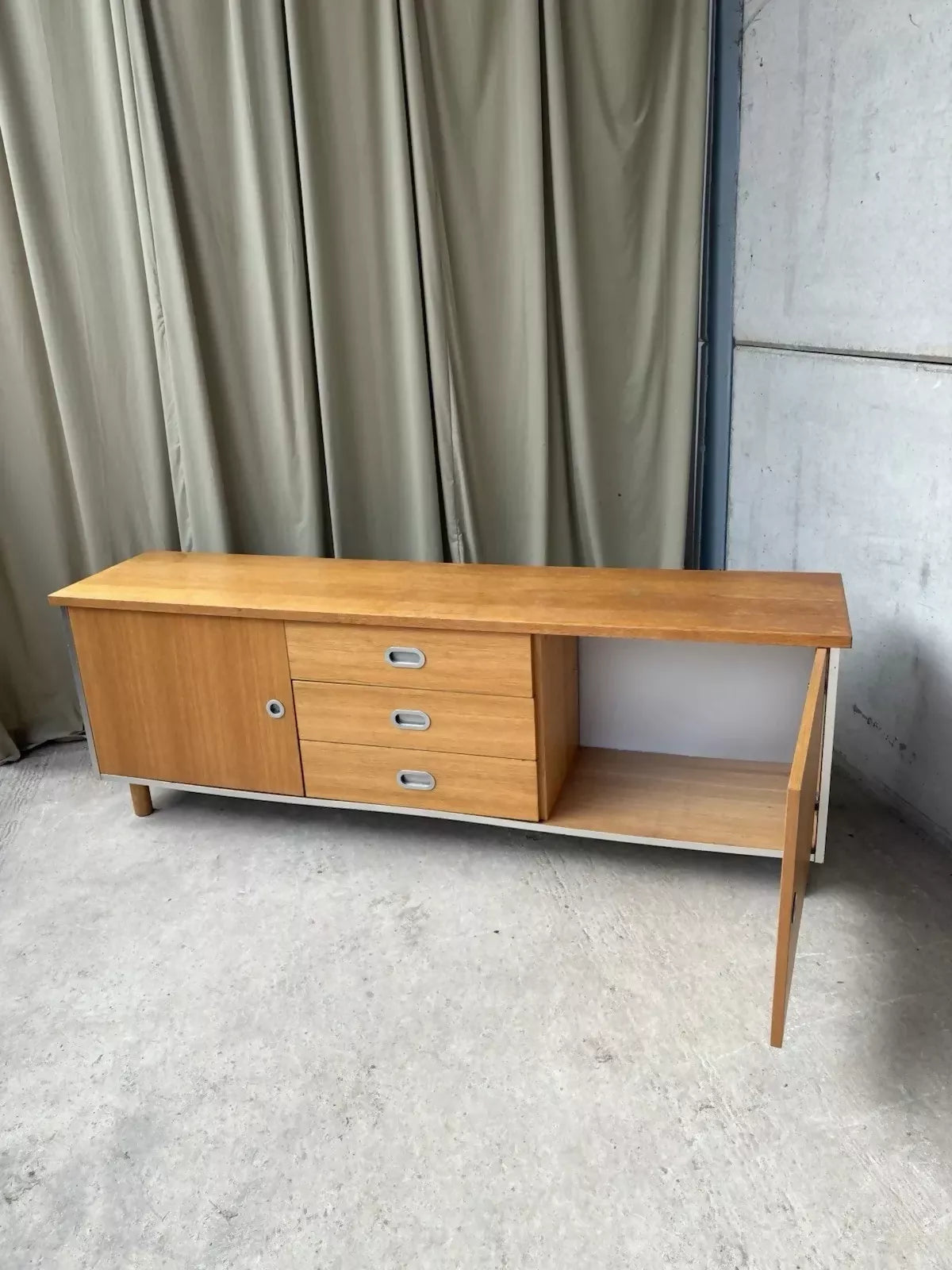 Vintage Late Mid Century 90s Sideboard Modernist Media Cabinet Unit Lp Storage R1122