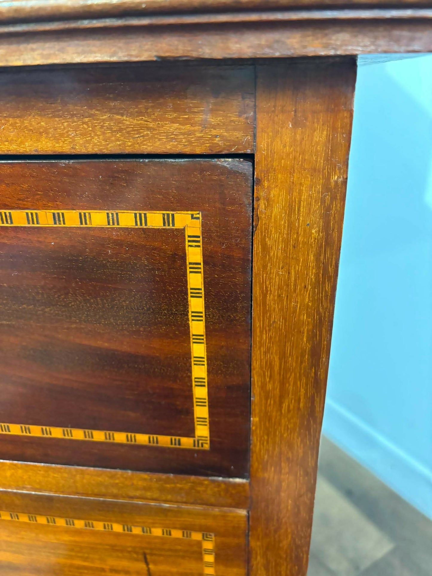 Edwardian Inlaid Mahogany Dressing Table