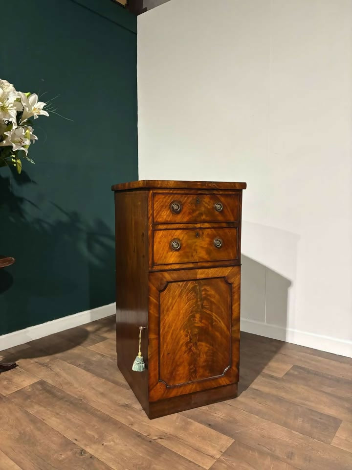 Victorian Mahogany Cabinet3