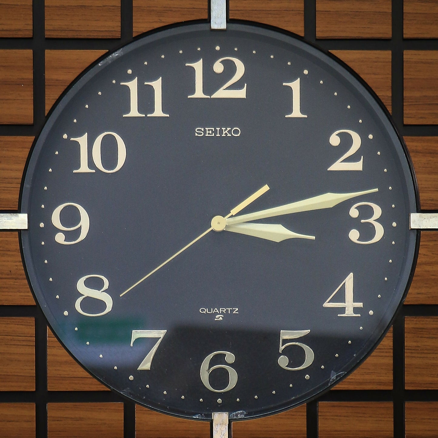 Wall Clock Mid Century Retro Waffle Style. Wood Effect Quartz Clock