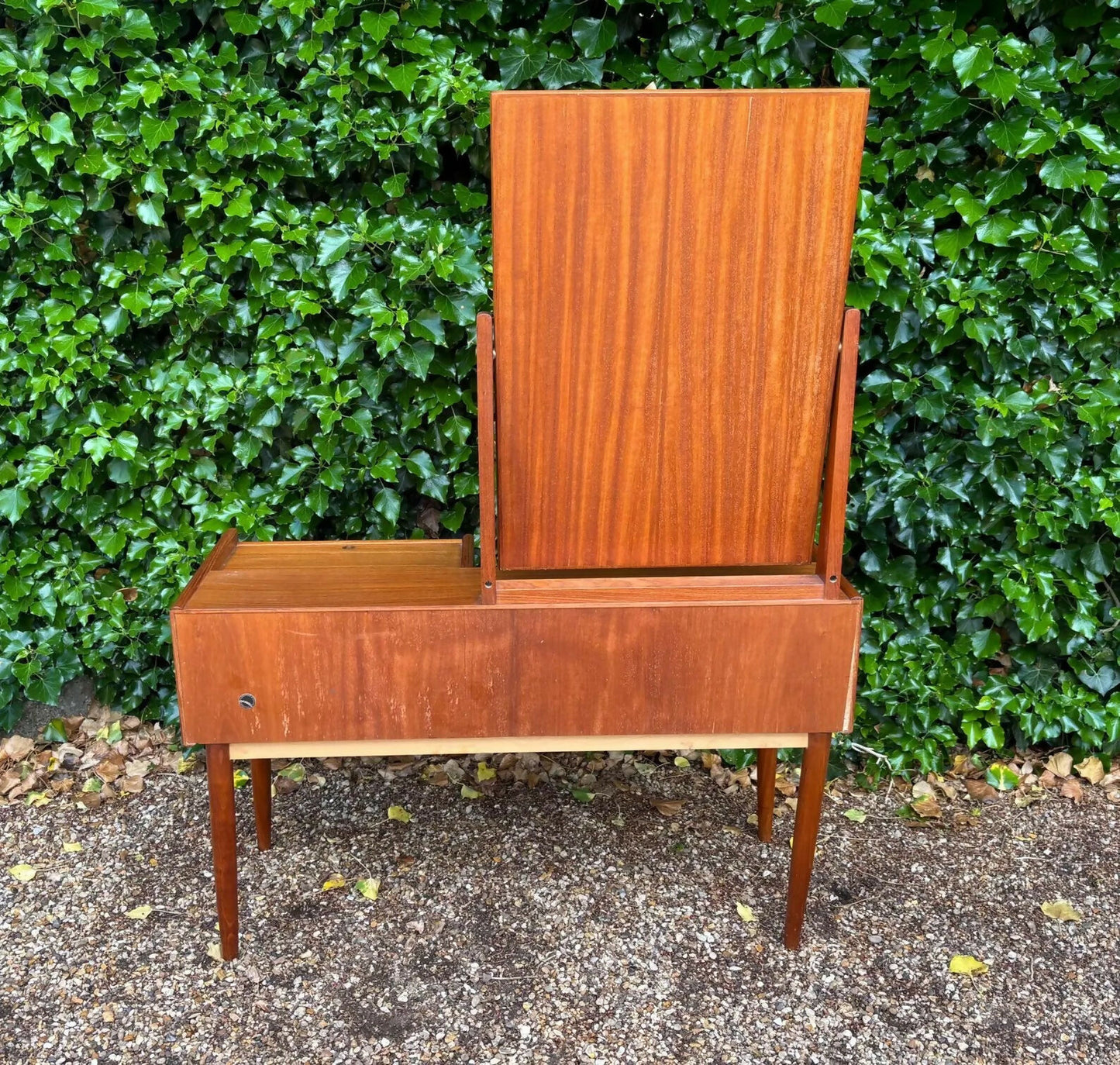 Vintage Melvin Mikkelsen Møbler Dressing Vanity Table