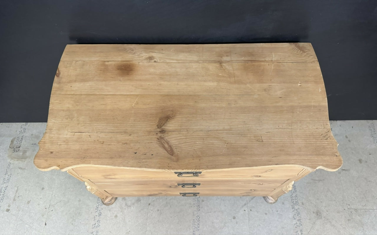 Pine 3 Drawer Chest of Drawers