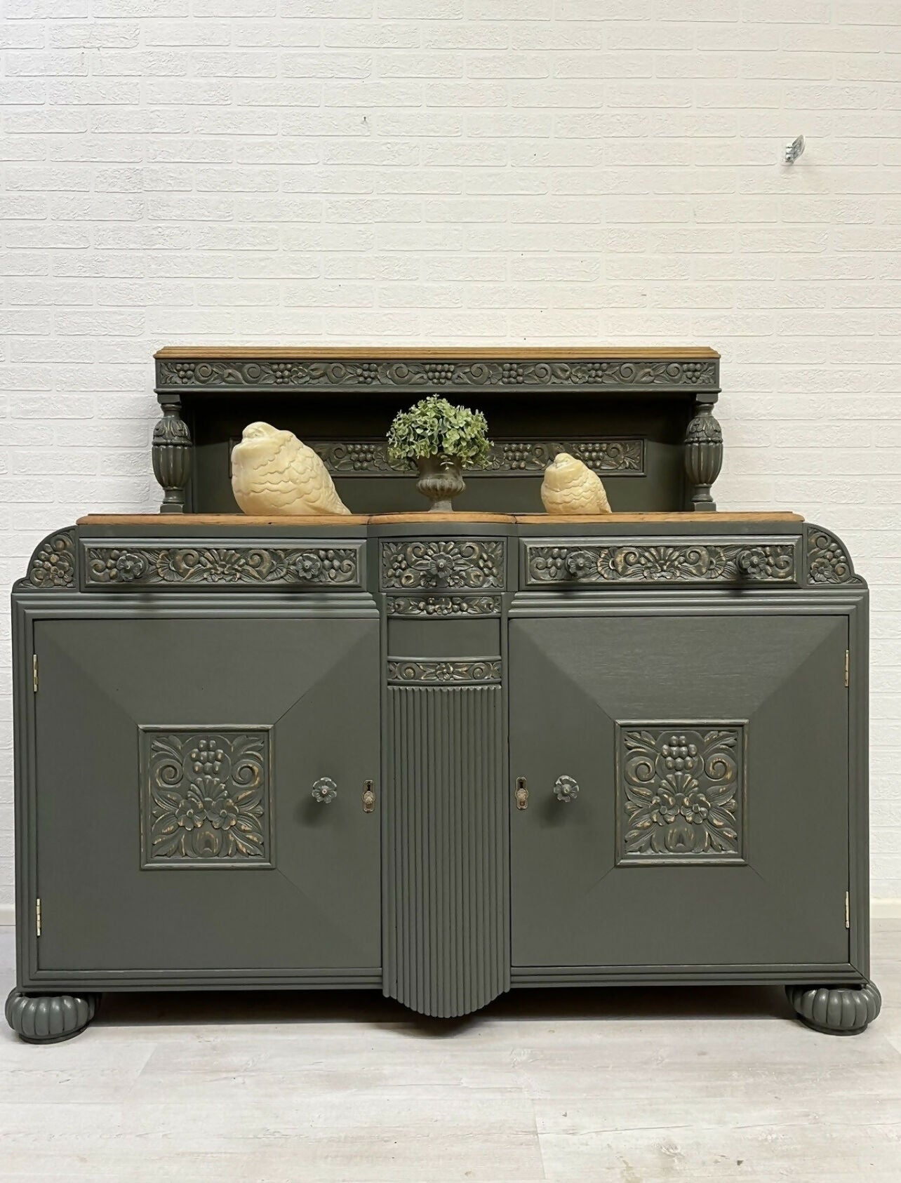 Stunning Art Deco Vintage Sideboard Solid Oak