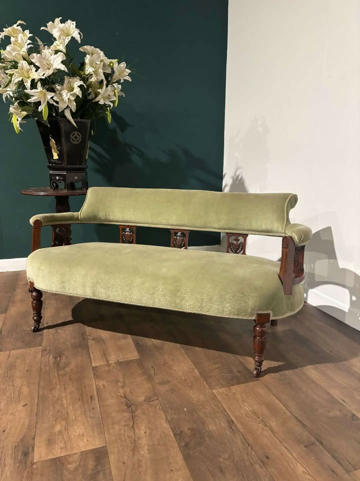 Late Victorian Walnut Upholstered Window Seat6