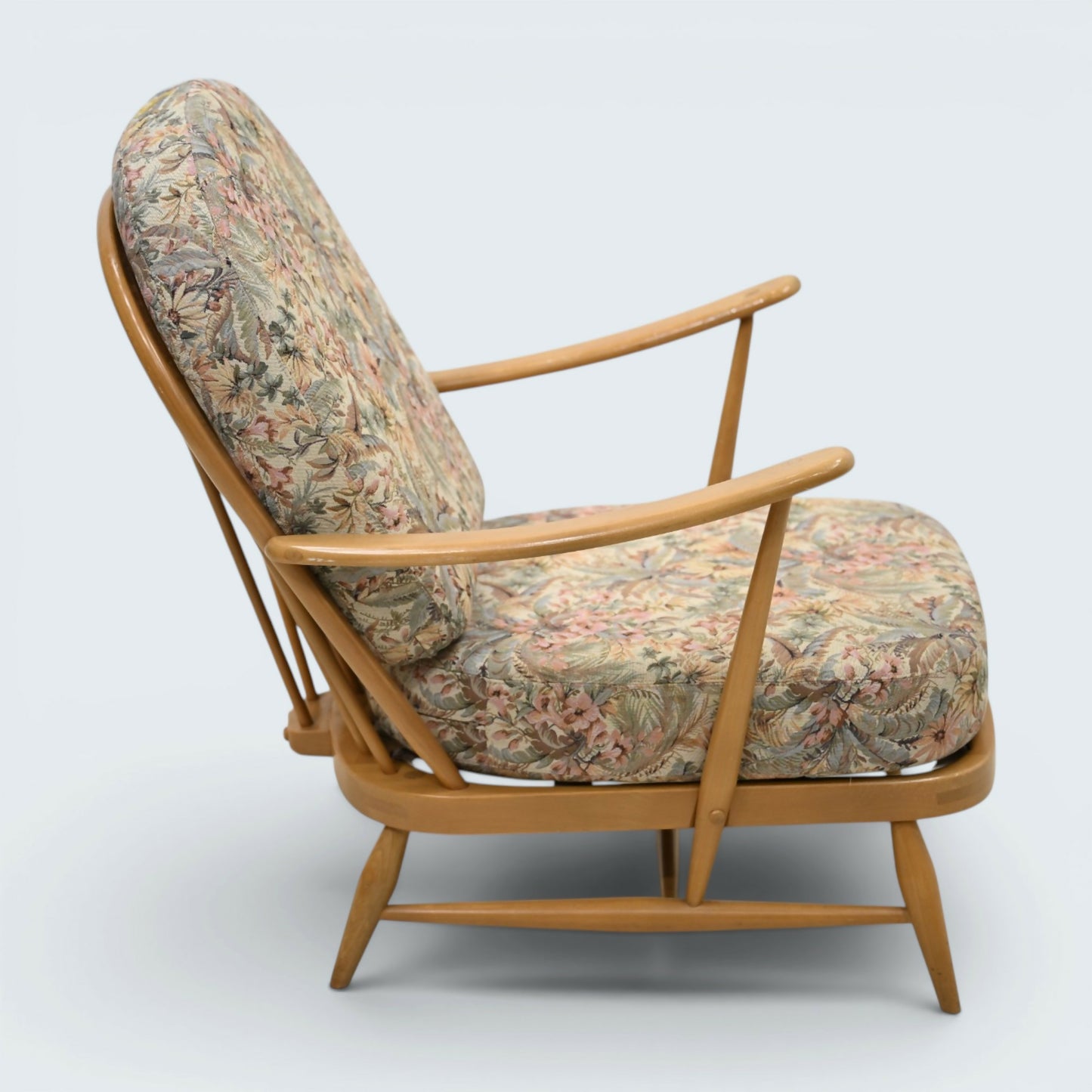 Ercol Windsor Easy Chair Model 203 1970s Blue Label Light Finish FREE Delivery*