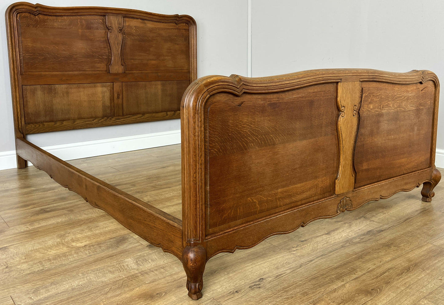 Bed Vintage French Louis XVI Oak Double Bed Frame Carved Headboard LOT 6382