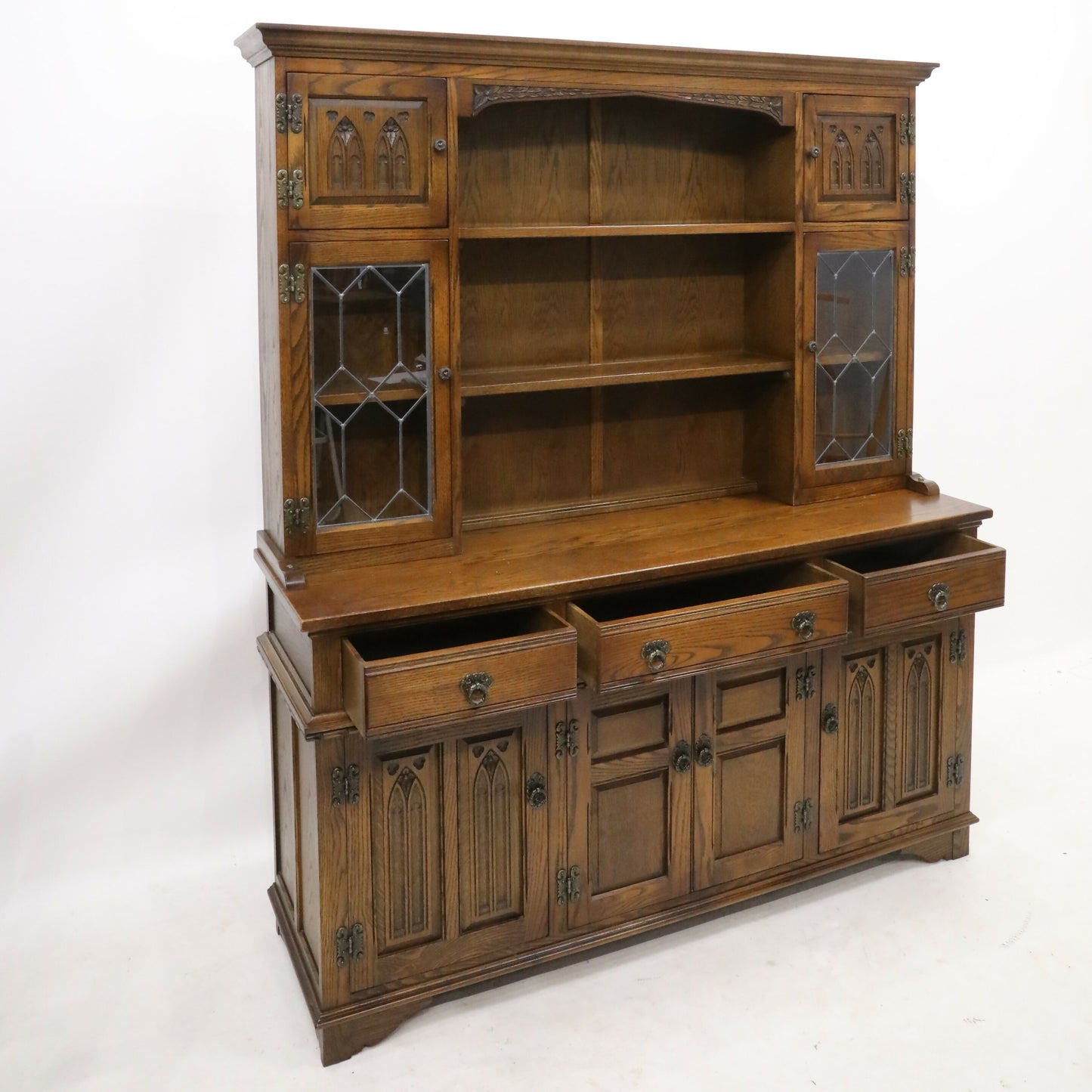 Old Charm Warwick Oak Dresser In Light Oak Finish Tudor Style FREE UK Delivery. SBR8897/1303D