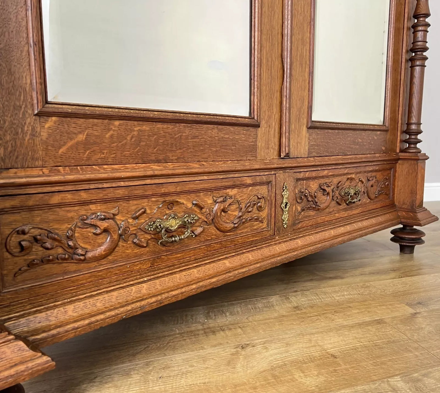 Wardrobe Antique French Oak Two Door Mirrored Carved Armoire Cabinet LOT 6153