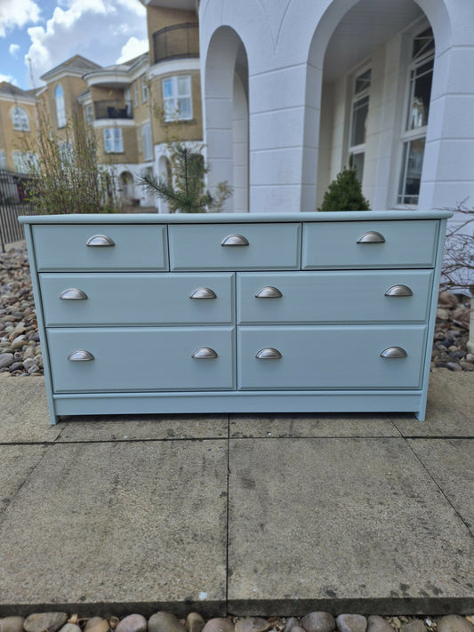 Beautiful large chest of drawers