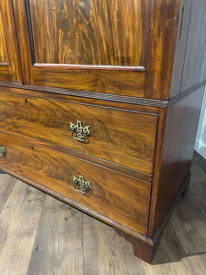 Victorian Mahogany Hanging Cupboard / Wardrobe