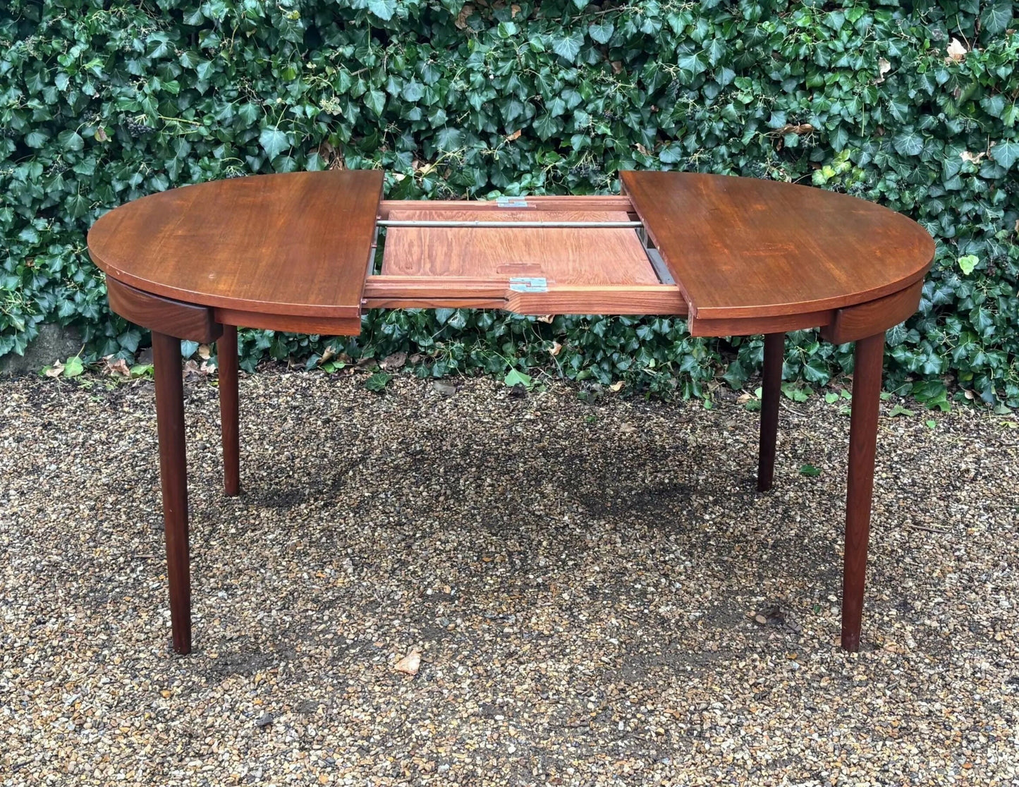 Vintage Extending 'Roundette' Dining Table & Chairs By Hans Olsen For Frem Rojle