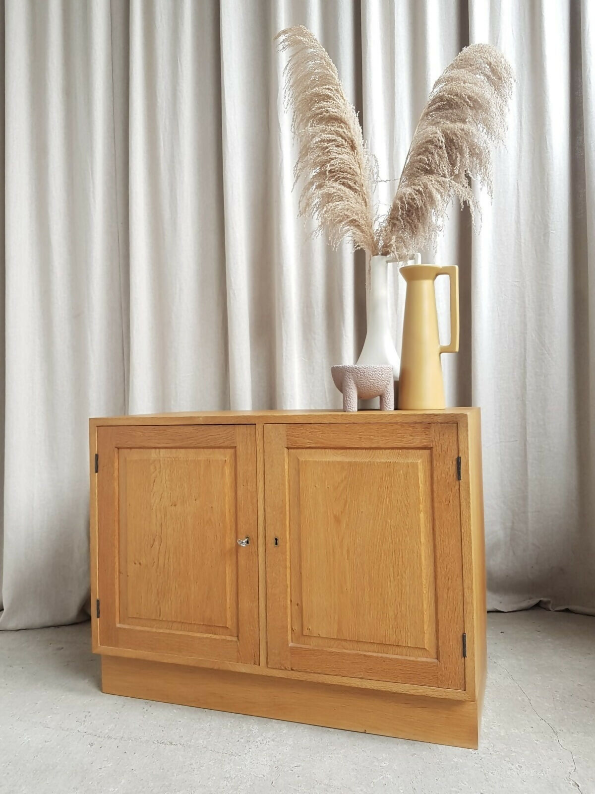 Vintage Mid Century Danish Oak Compact Sideboard Media Cabinet Scahdi Retro R516