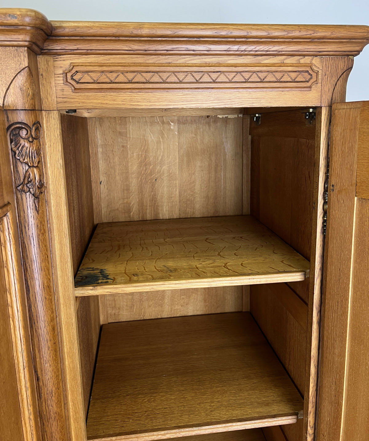 Wardrobe Vintage French Louis XVI Style Oak Four Door Carved Armoire LOT 6516