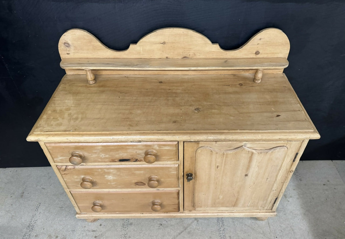 Smaller Pine Dresser