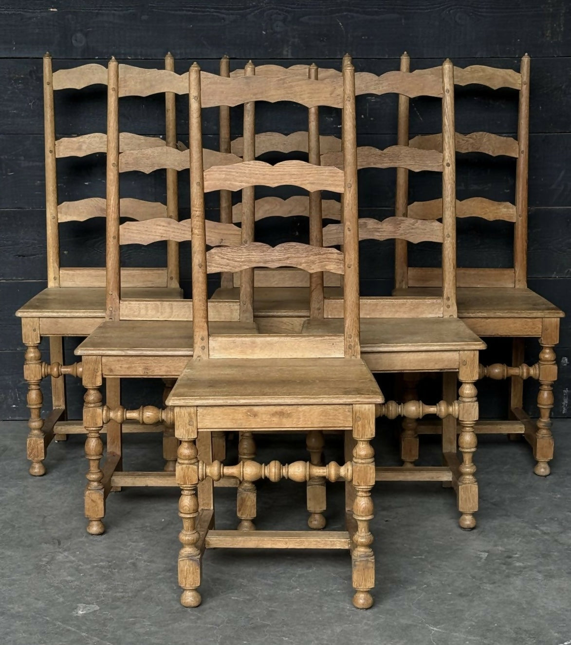 Set 6 Oak Farmhouse Dining Table