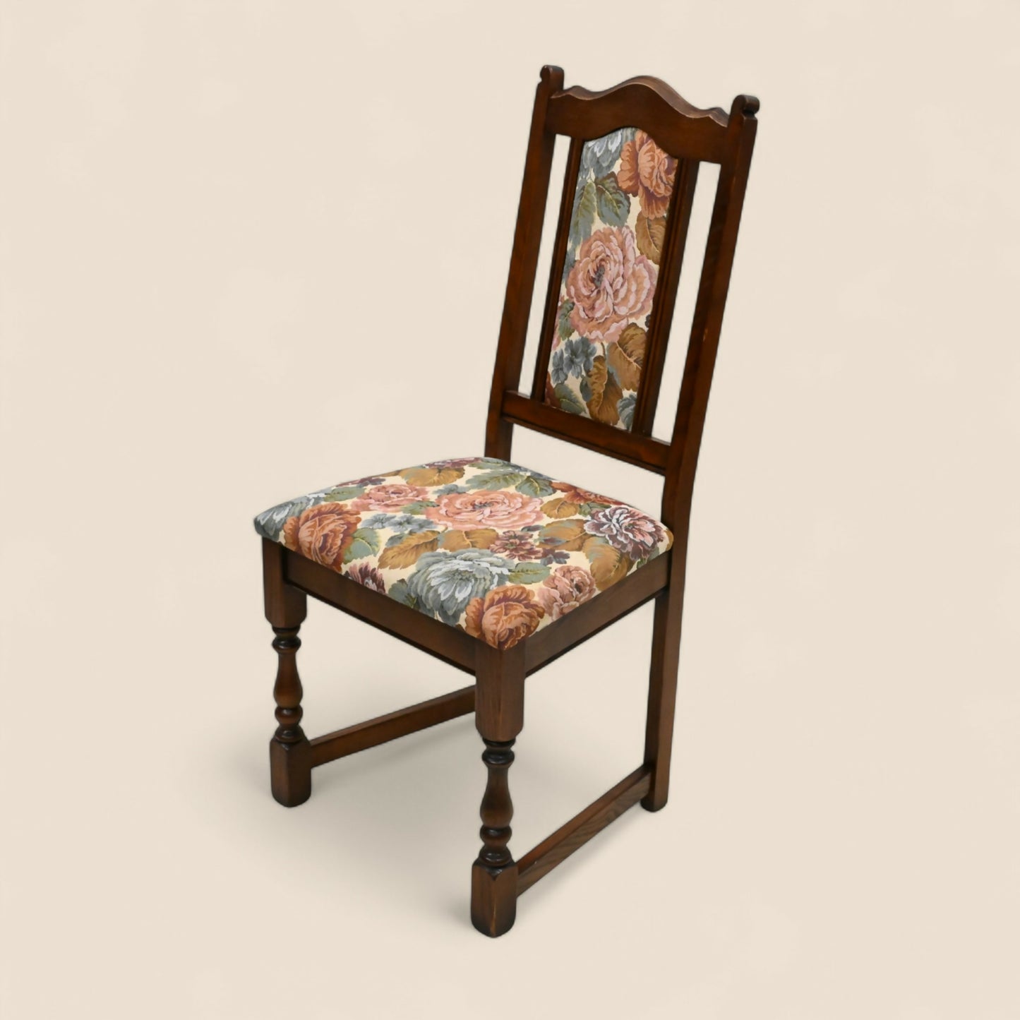 6 Old Charm Dining Chairs Upholstered Tudor Brown Frames FREE UK Delivery*. SBR10636/2606E