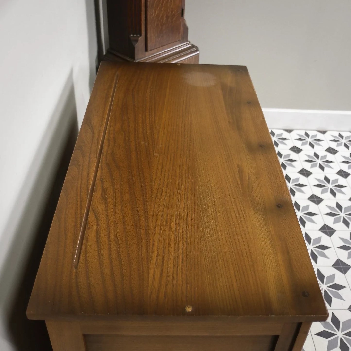 Vintage Ercol Elm Small Cabinet Sideboard TV Unit in Golden Dawn