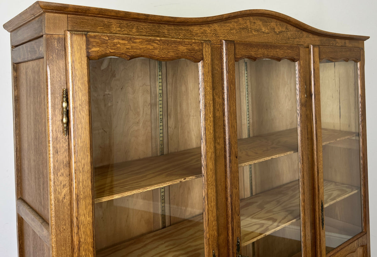 Bookcase Vintage French Louis XIV Oak Glazed Display Cabinet Sideboard LOT 6524