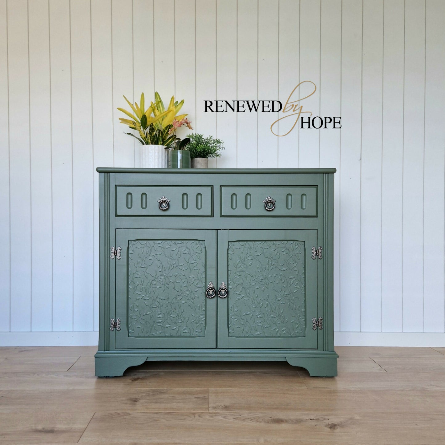 Green Sideboard with leaf embossed design (1)