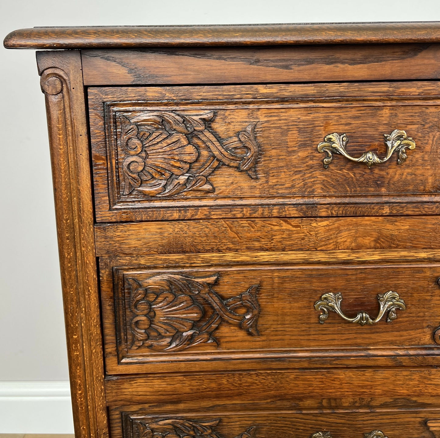 Chest of Drawers Vintage French Louis Oak 3 Drawers Carved Cabinet LOT 6252