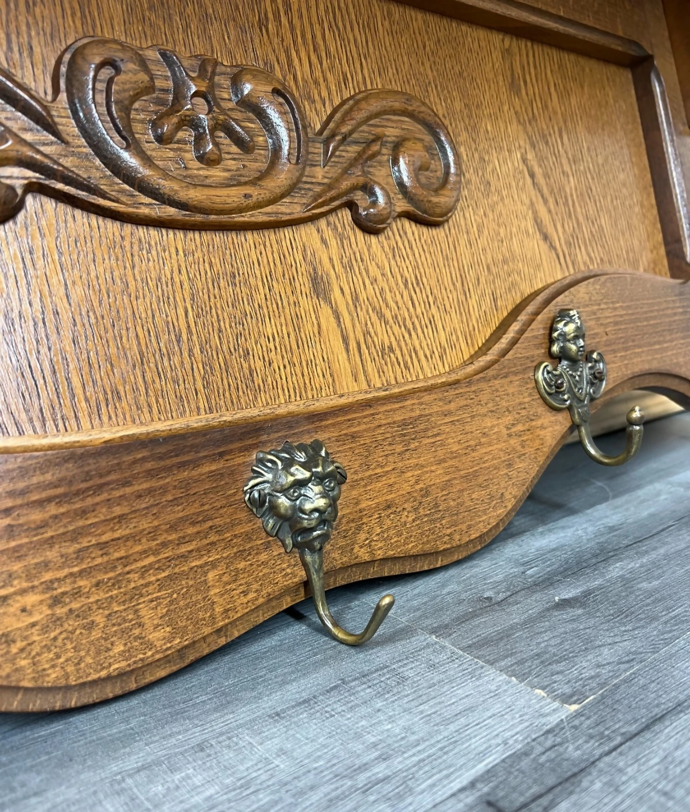 Coat Rack Antique French Oak Carved Wall Coat Hanger 5 Brass Hooks LOT 3506