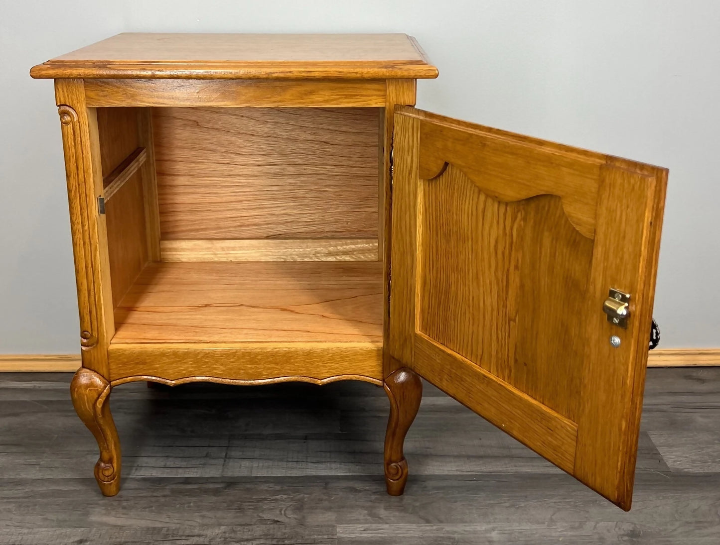 Pair of Bedside Tables Vintage French Louis Oak Nightstands Cabinets LOT 3517