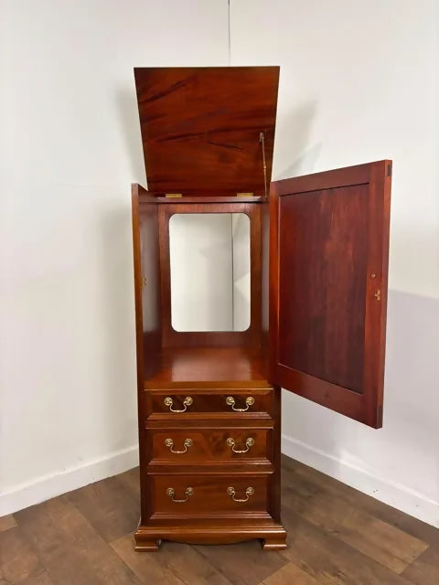 Reproduction Mahogany Side Cabinet / Hi-Fi