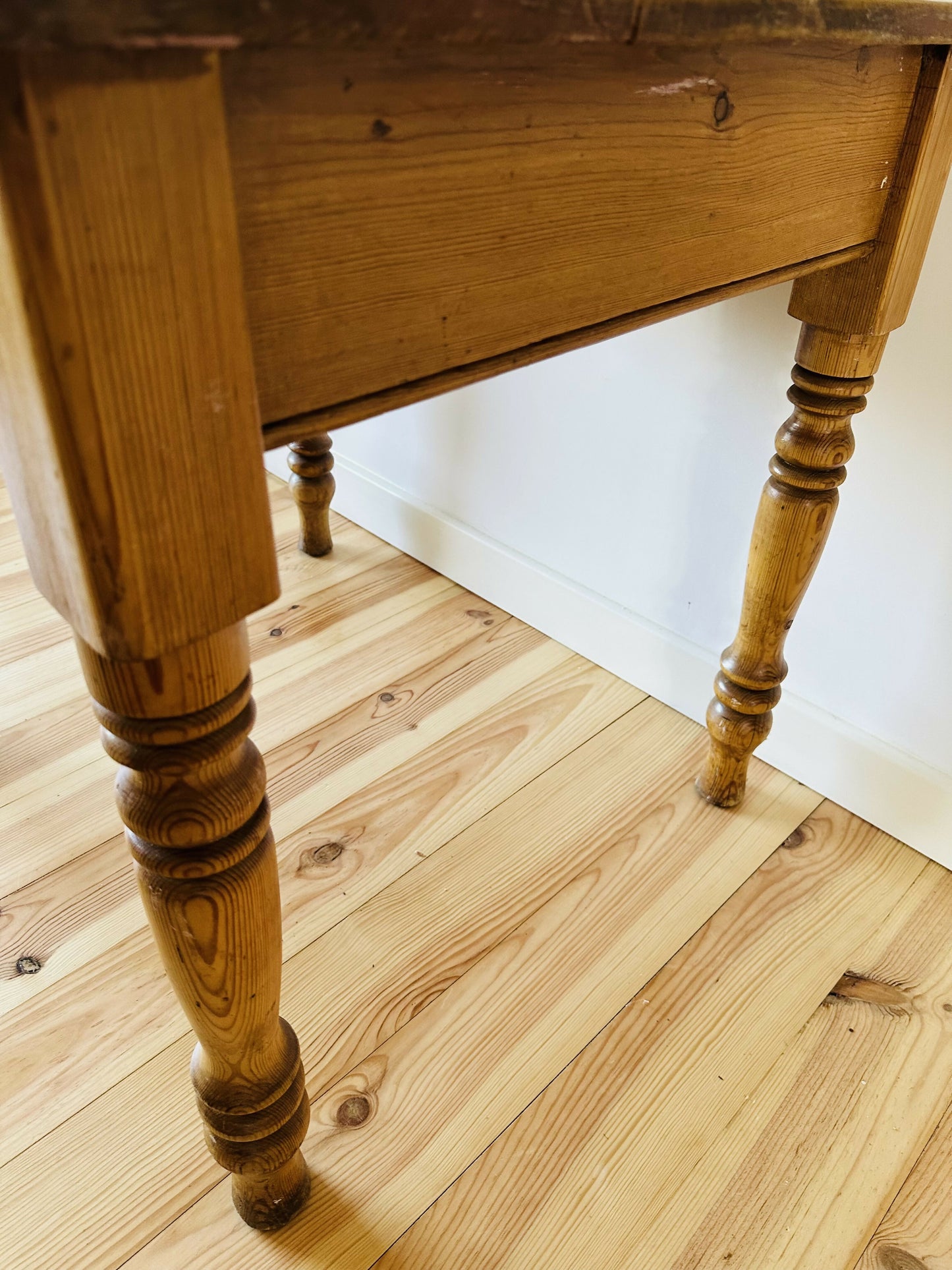 Antique Pine Table Scrub Top Rustic Kitchen Stripped Dining Table