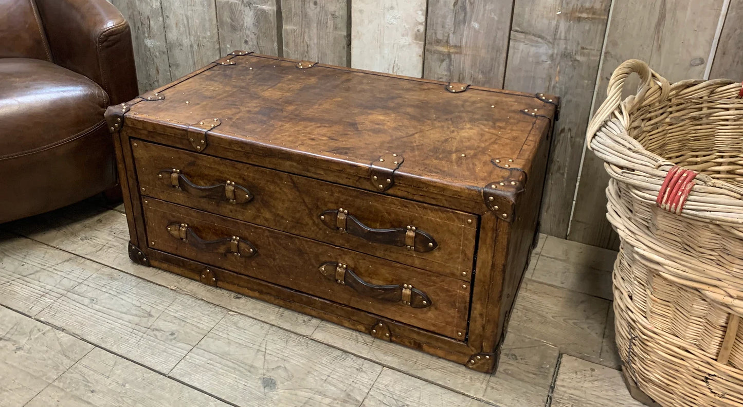 Handmade Vintage Leather Coffee Table Trunk: Vintage-Inspired Storage Chest