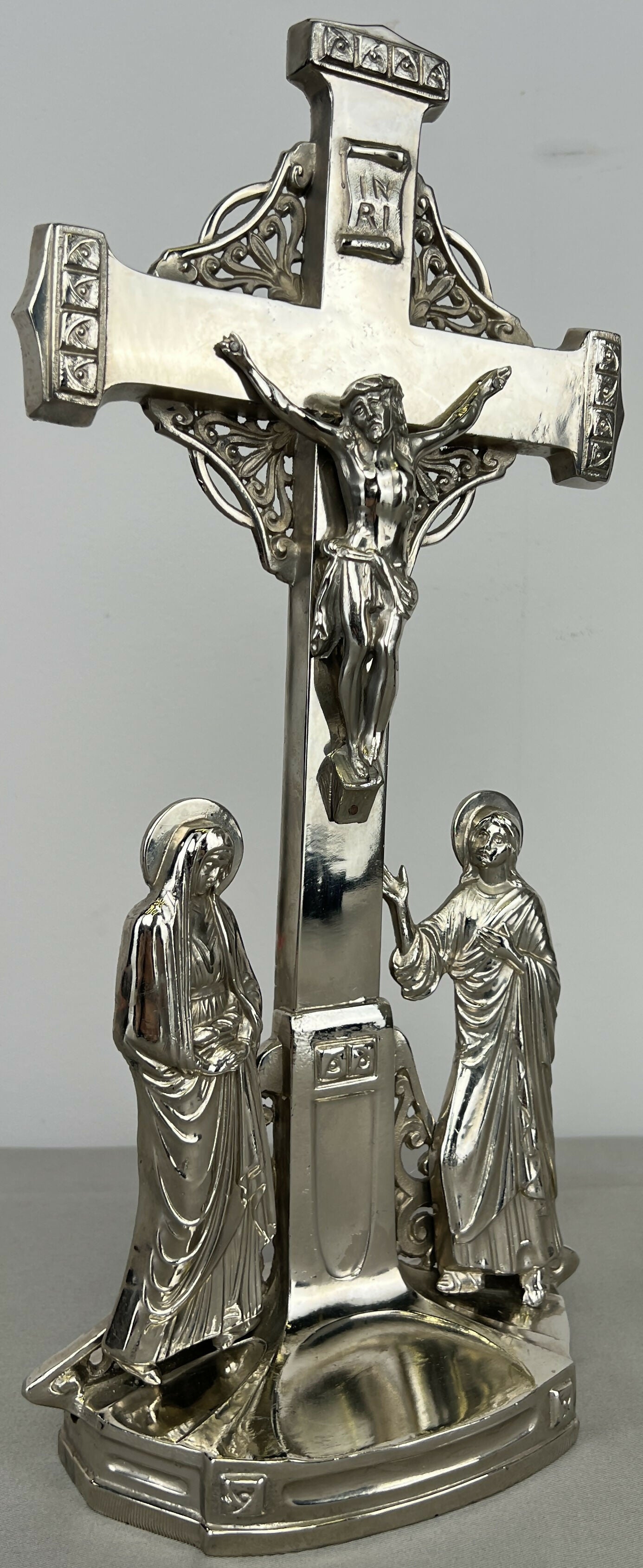 Crucifix Vintage French Style Metal Ornate Religious Figure LOT 6420
