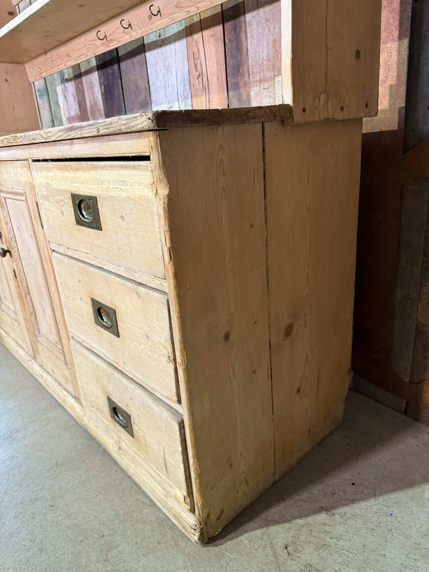 Antique Late Victorian English Pine Kitchen Dresser Shelves Housekeeper Cupboard, c.1870