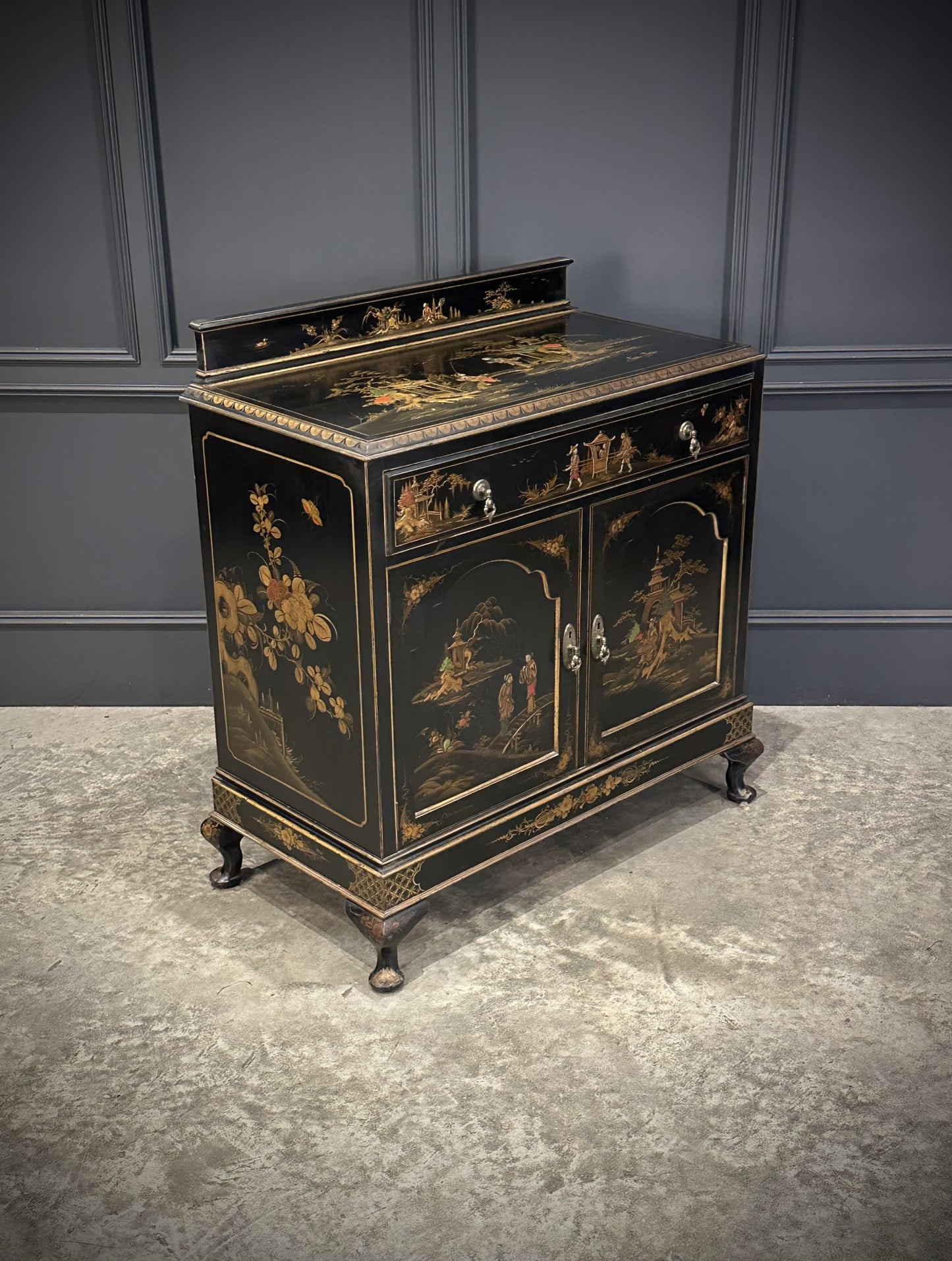 Vintage Chinoiserie Black Lacquered Japanned Sideboard