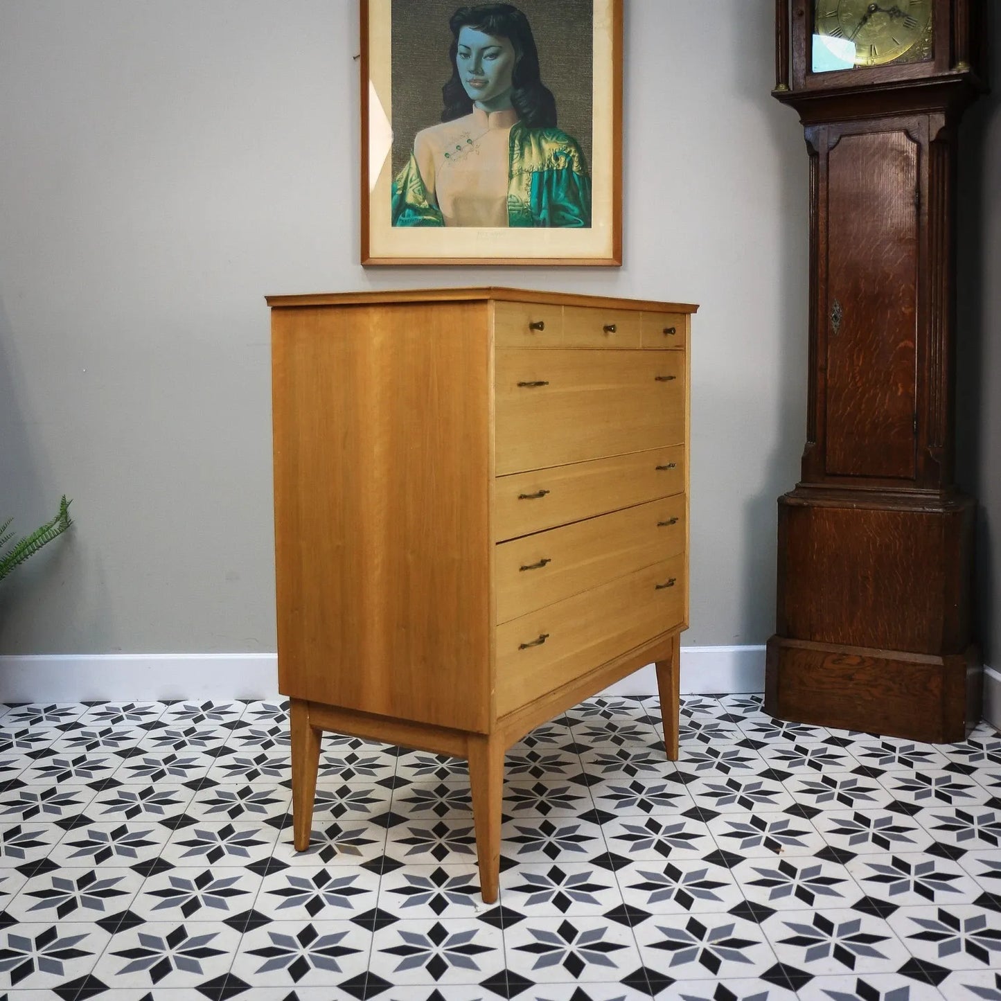 Alfred Cox Walnut Tallboy Chest of Drawers Five Drawers and Tapered Legs 1950s Heals