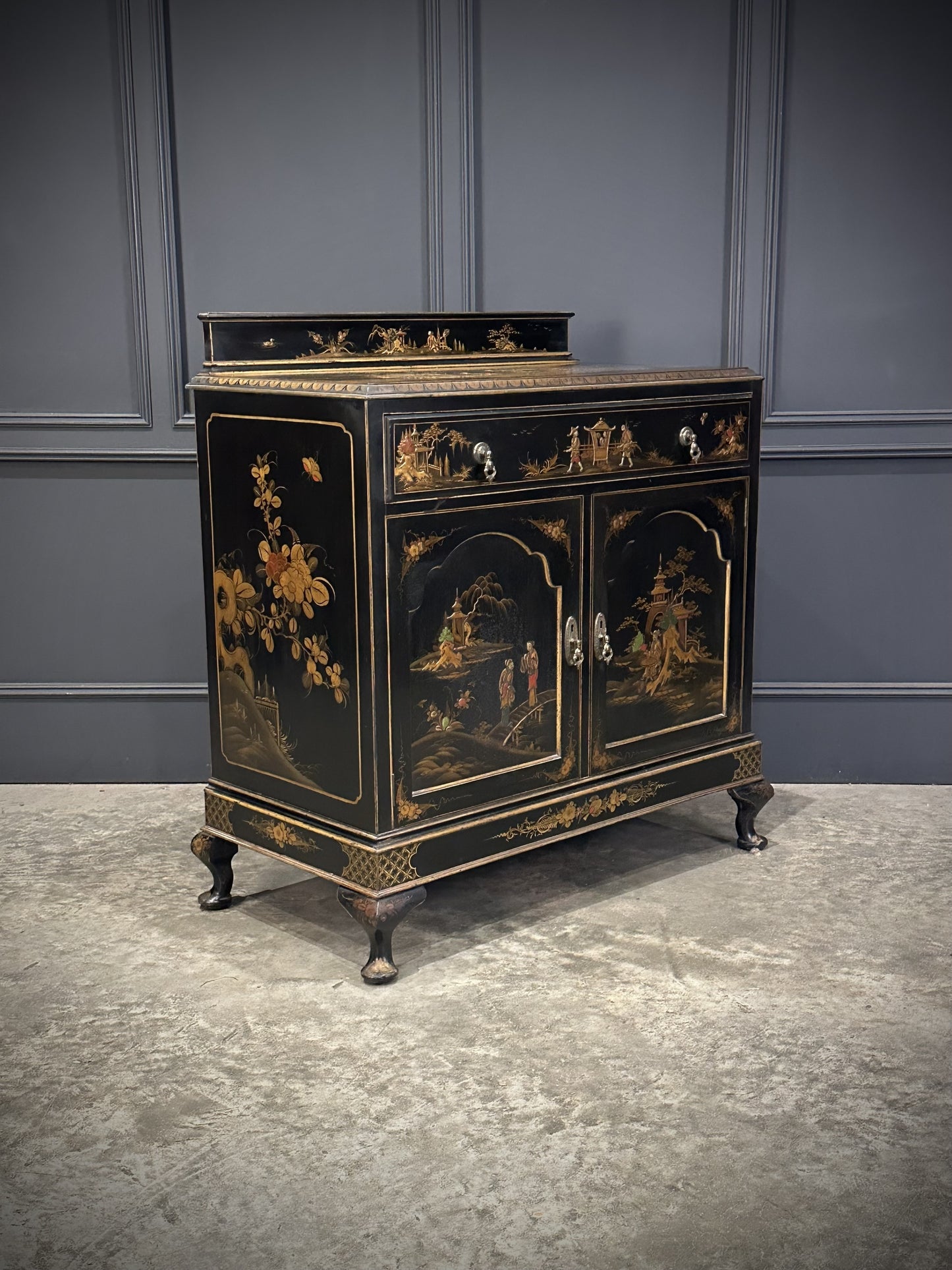 Vintage Chinoiserie Black Lacquered Japanned Sideboard
